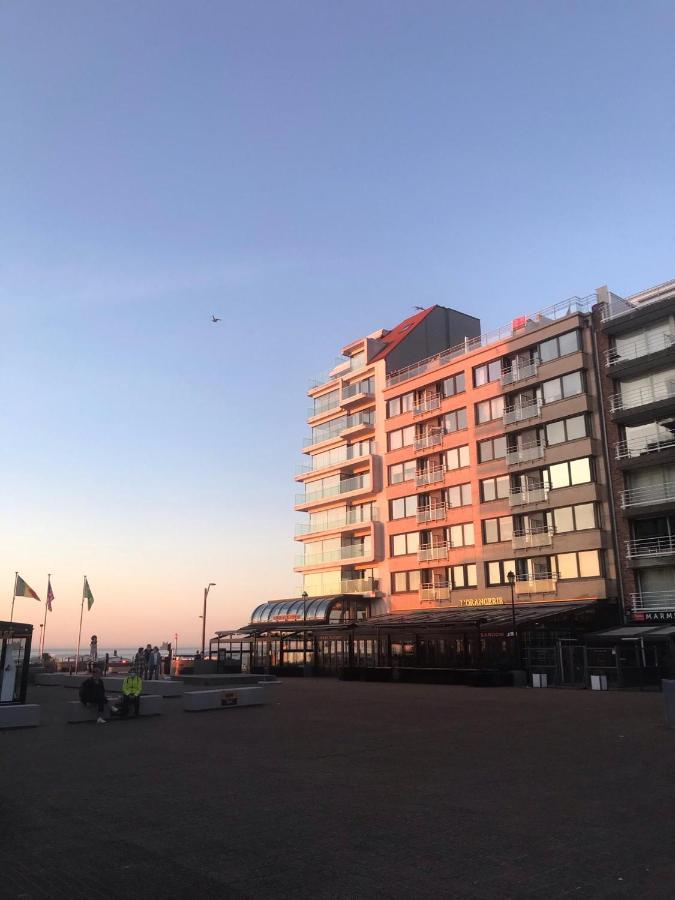 Luxe Studio/Suite Met Zeezicht En Volle Zon Knokke-Heist Eksteriør billede